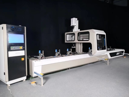 6500mm Centro di lavorazione CNC a 4 assi Macchine CNC per la lavorazione di profili per pareti a tenda in alluminio