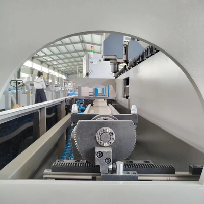 Centro di lavoro per profili in alluminio con 3 assi controllati, gestione completamente automatica dell'elaborazione per la fresatura