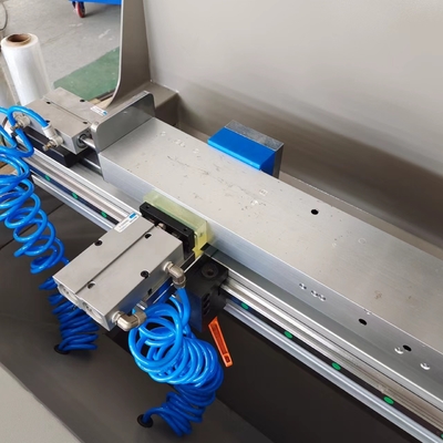 1.5m Macchina di foratura CNC in alluminio 3+1 Asse per la realizzazione di porte CNC