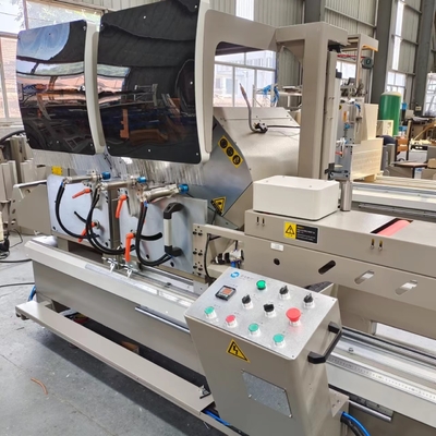 Display digitale Seghe a doppia testa con lama di segatura di 600 mm di diametro che taglia 45 e 90 gradi