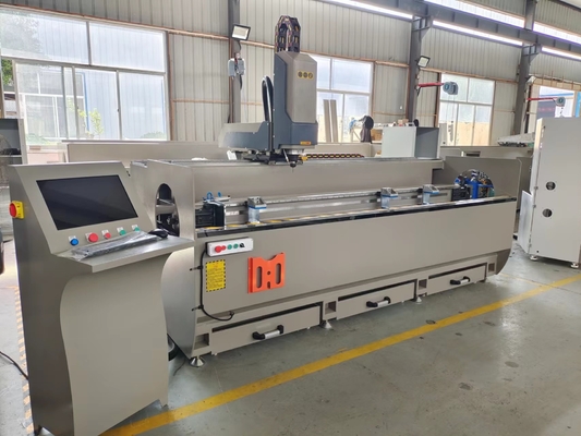 3 assi Cnc alluminio CNC Routing Machine -90 gradi per porta finestra