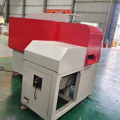 Macchina di taglio automatico per seghe di angolo per seghe di barrette di alluminio