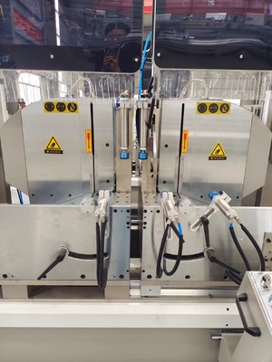 45 e 90 gradi CNC doppia mitra macchina di taglio per alluminio e UPVC finestra porta e parete tenda