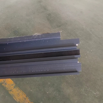 Macchine per la fabbricazione di porte da finestre in alluminio ad alta velocità