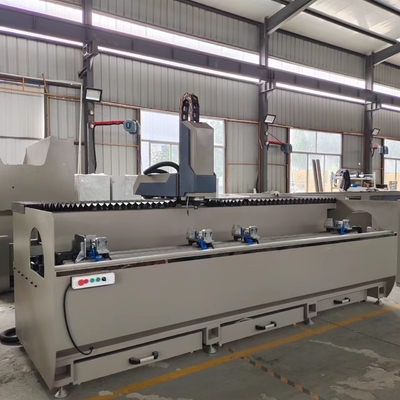 2500mm CNC per la trivellazione macchina di fresatura automatico muro di tenda e porta di alluminio finestra di lavorazione di produzione