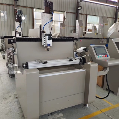 800mm singola testa CNC router macchina per l'alluminio e UPVC per la perforazione di fori fresatura