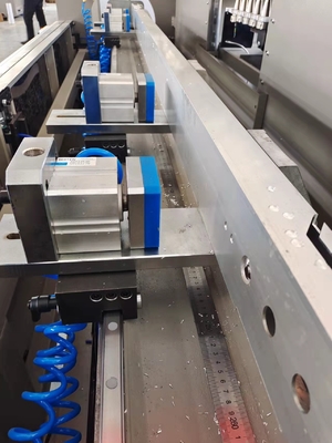 2.6m Porta e finestre in alluminio macchine di produzione centro di fresatura CNC