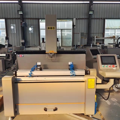 1200mm 3 assi CNC per la trivellazione macchina di fresatura di alluminio e Pvc finestra porta macchina con flip table