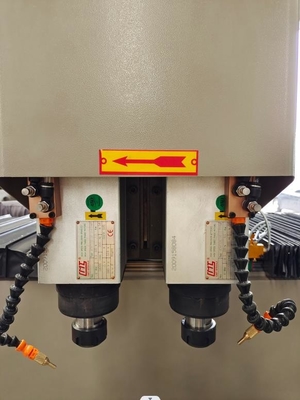 macchina della porta della finestra di alluminio di 3200mm per i fori di macinazione di perforazione di CNC con la funzione di ATC
