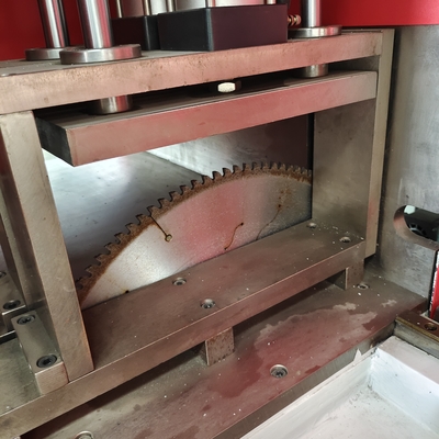 Macchina di taglio per porte di finestre UPVC con angolo di taglio 90