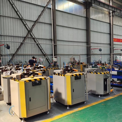 Macchina per il crimping degli angoli da 160 mm con crimping pneumatico per porta della finestra in alluminio