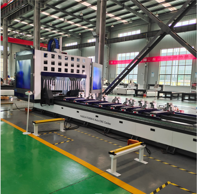 Centrale di lavoro CNC ad alta precisione a 5 assi per profili industriali di alluminio