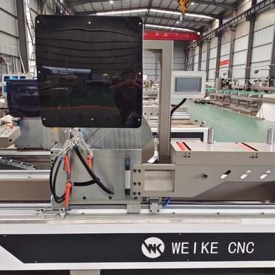 Larghezza e altezza di taglio massime 200*290mm Large Range Double Head Miter Saw