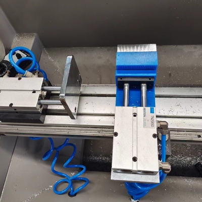 3 assi Cnc perforazione e fresatura macchina Max lunghezza di lavorazione 1500mm