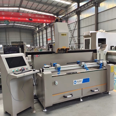 3 assi Cnc perforazione e fresatura macchina Max lunghezza di lavorazione 1500mm