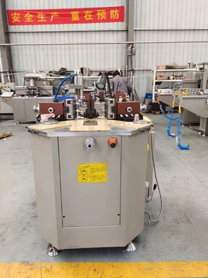 160 Macchine per il crimping degli angoli Potenza 1,5 kW Pressione dell'aria 0,6-0,8 MPa Per il crimping preciso